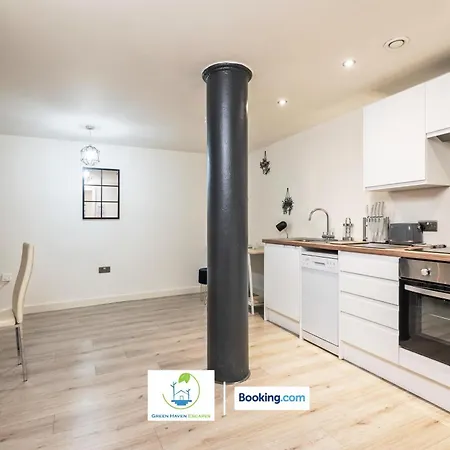 Apartment Spacious 1 Bedroom By Haven Escapes Short Lets & Serviced With 4k Cinema Experience Bradford (West Yorkshire)